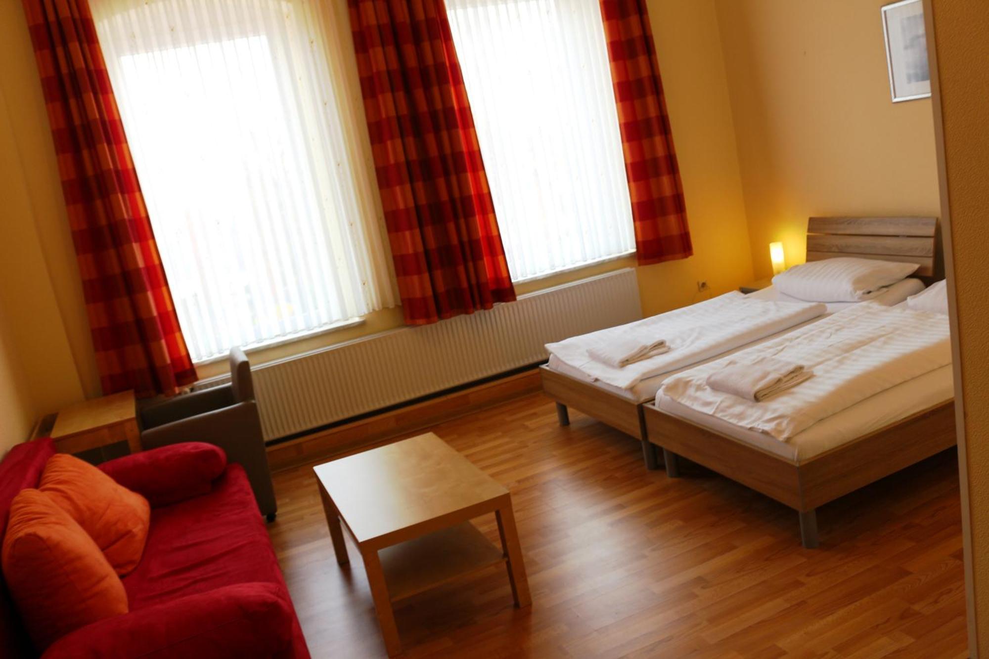 Landgasthof Schoenecke Wahrenholz ห้อง รูปภาพ