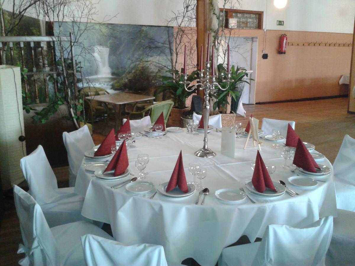 Landgasthof Schoenecke Wahrenholz ภายนอก รูปภาพ