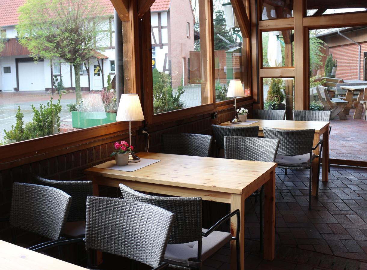 Landgasthof Schoenecke Wahrenholz ภายนอก รูปภาพ