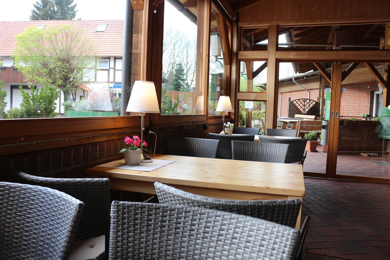 Landgasthof Schoenecke Wahrenholz ภายนอก รูปภาพ