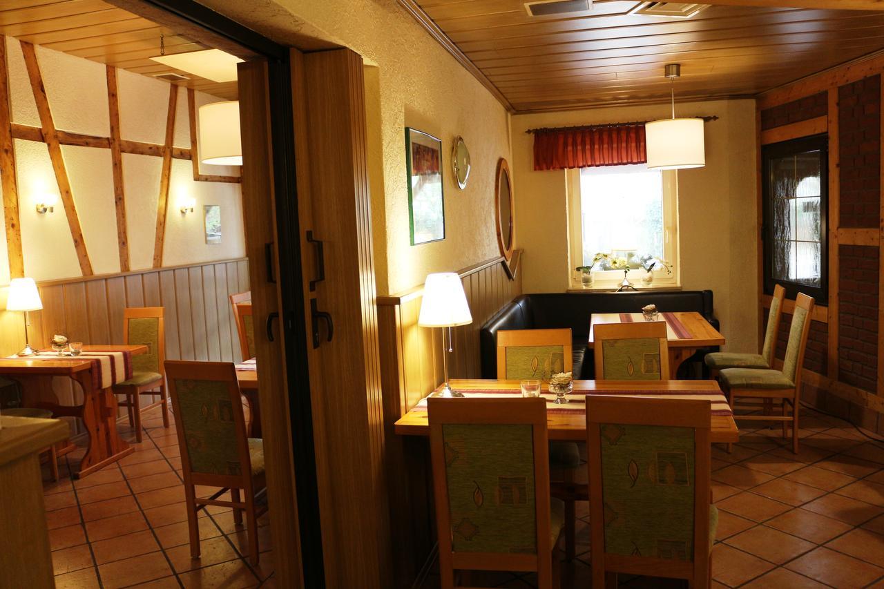 Landgasthof Schoenecke Wahrenholz ภายนอก รูปภาพ
